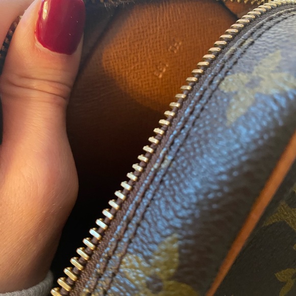 SOLD ❤️Authentic Louis Vuitton Compiegne 23 - Picture 9 of 9